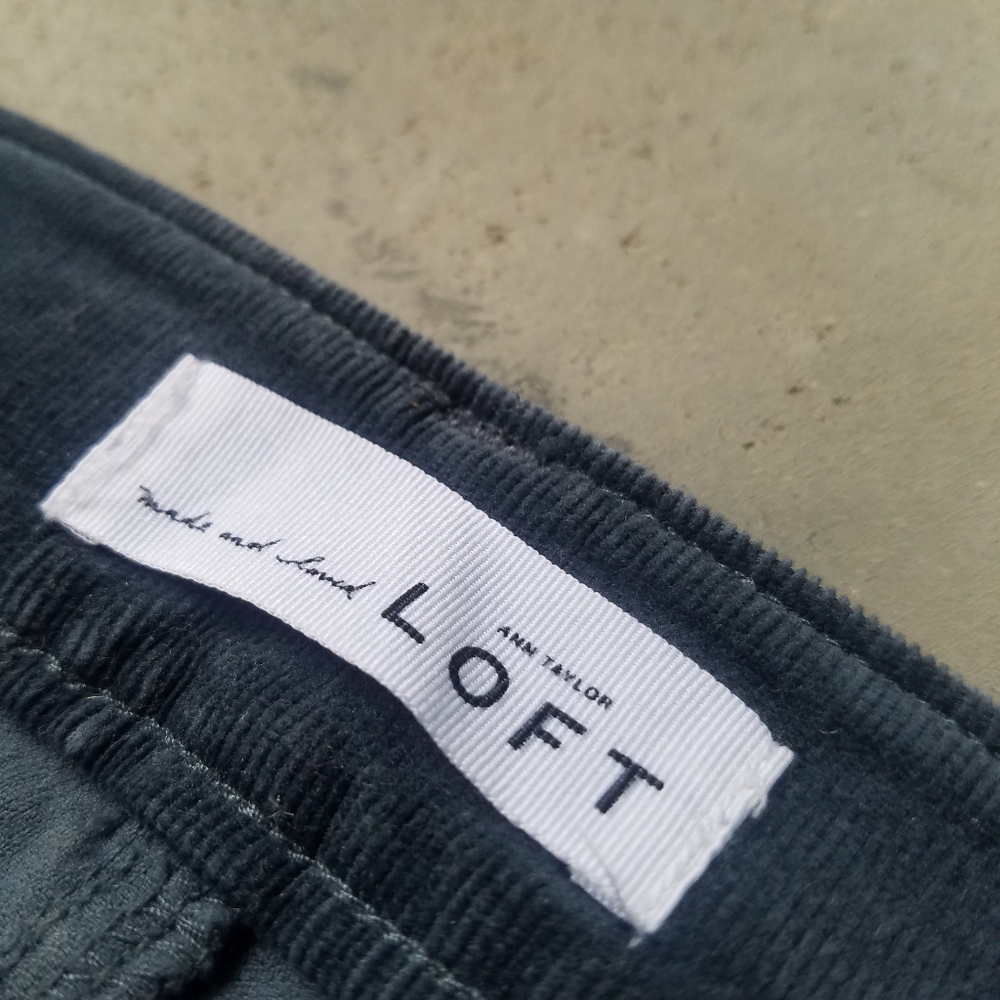 LOFT Ann Taylor Curvey Skinny Blue Corduroy Pants | Essential Fitted Autumn Look - Picture 8 of 10